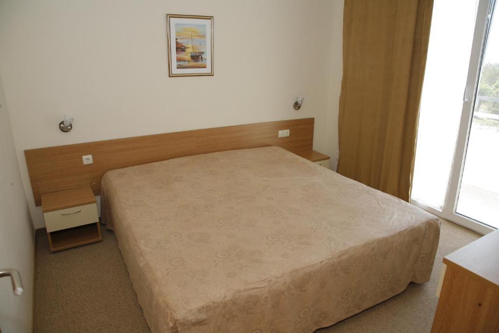 Melsa Coop Hotel ネセバル 部屋 写真