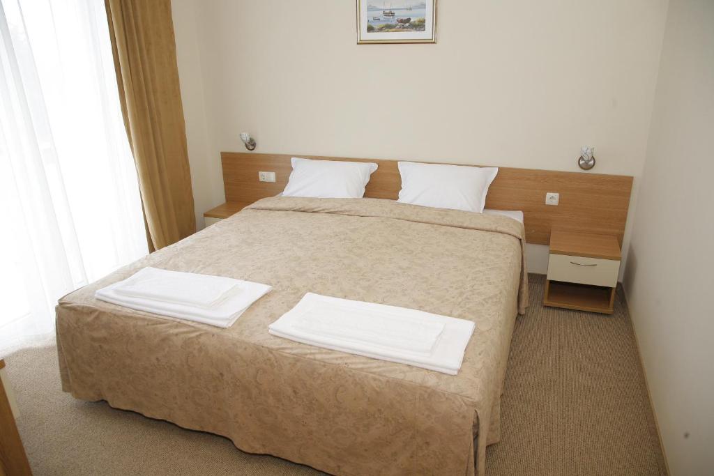 Melsa Coop Hotel ネセバル 部屋 写真
